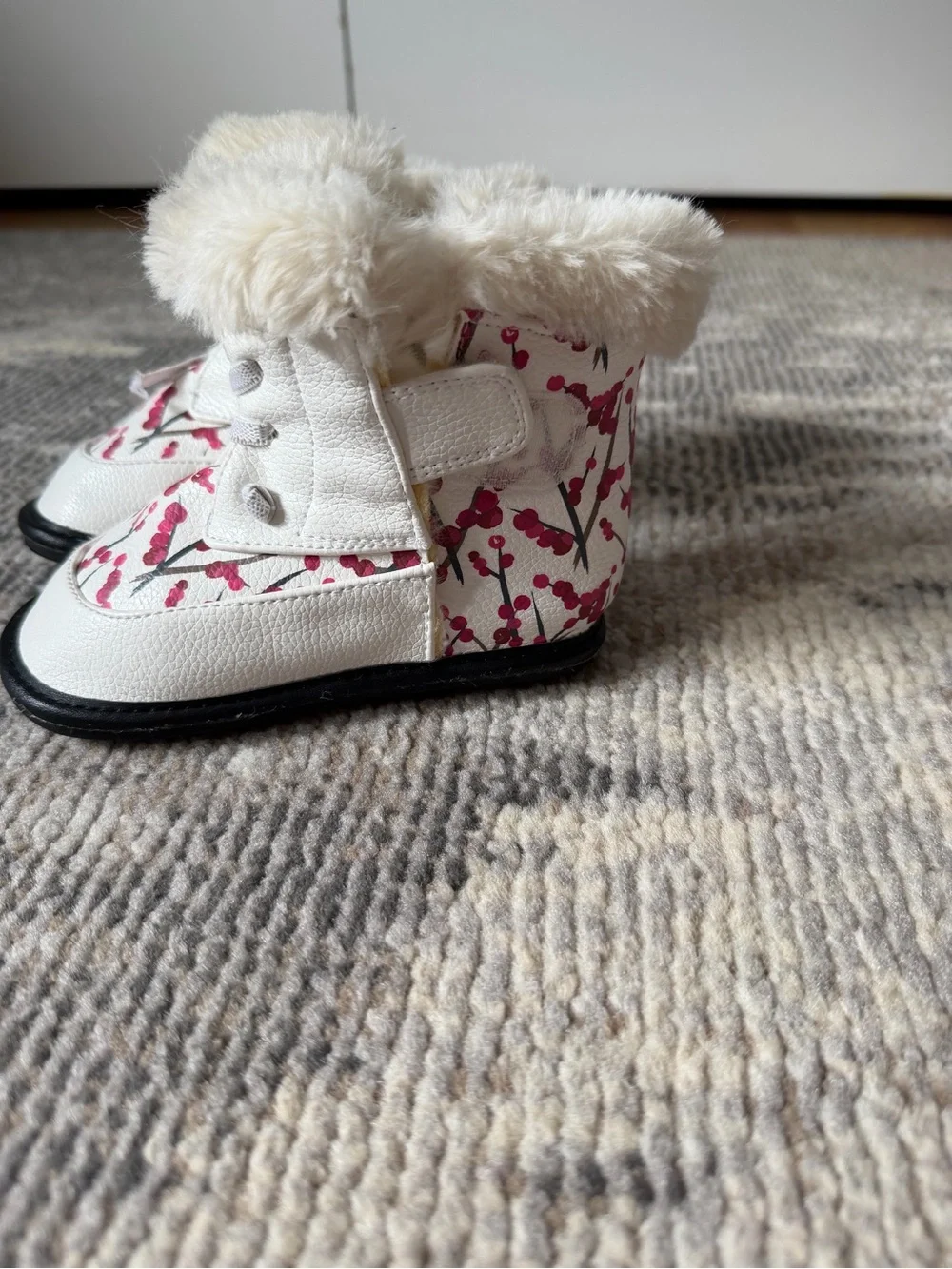 Girls White Winter Boots with Pink Floral Accent